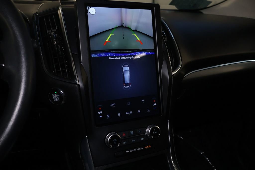 Used 2024 Ford Edge Titanium image 29