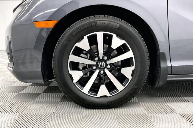 Used 2025 Honda Odyssey EX-L image 9
