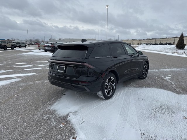 Used 2024 Lincoln Nautilus Premier w/ Equipment Group 102A image 5