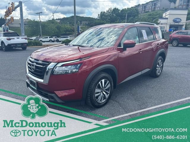 Used 2025 Nissan Pathfinder SL AWD/4WD image 1