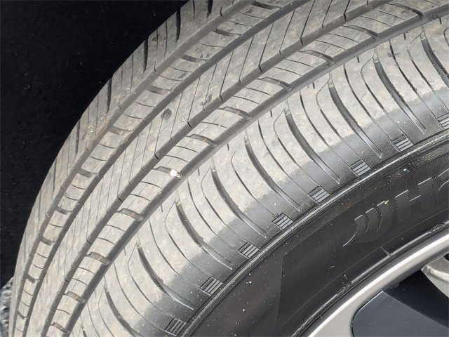 Used 2023 Buick Encore GX Select w/ Sport Touring Package image 10