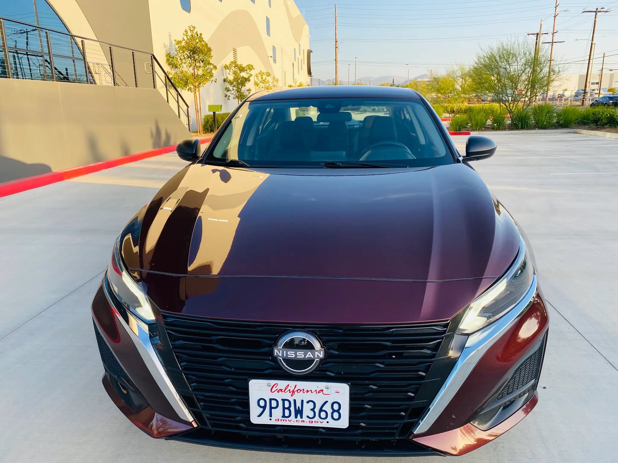 Used 2025 Nissan Altima 2.5 SV FWD image 5