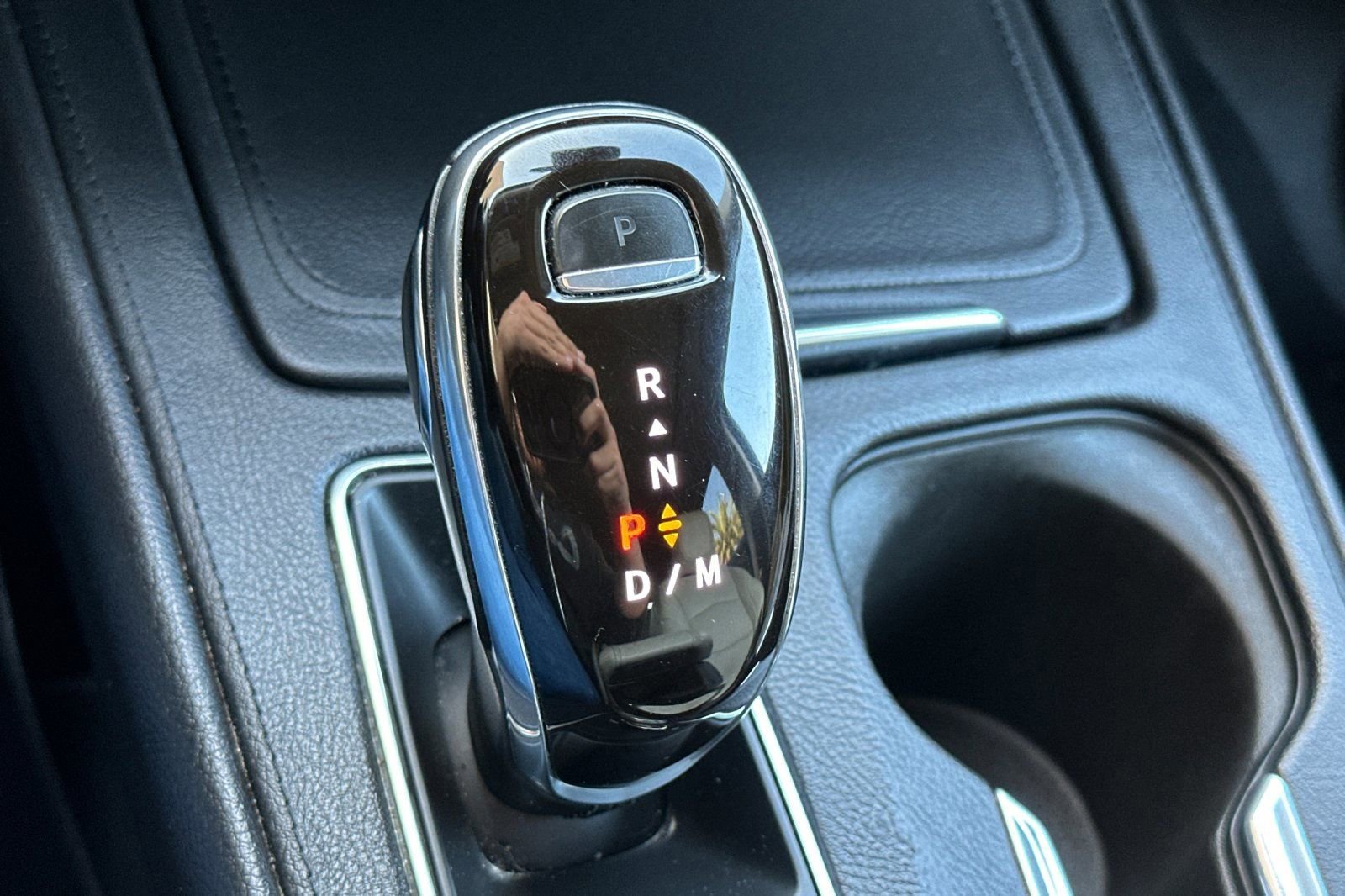 Used 2020 Cadillac XT4 Premium Luxury w/ Driver Awareness Package image 23