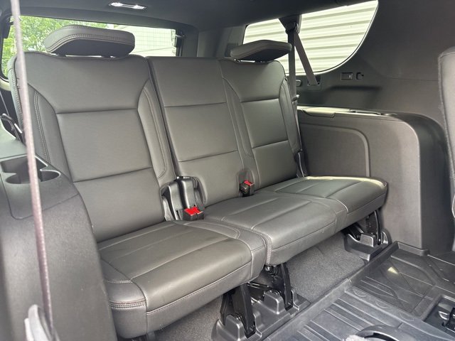 Used 2022 Chevrolet Suburban High Country image 36