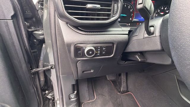 Used 2023 Ford Explorer ST-Line w/ Class IV Trailer Tow Package image 31