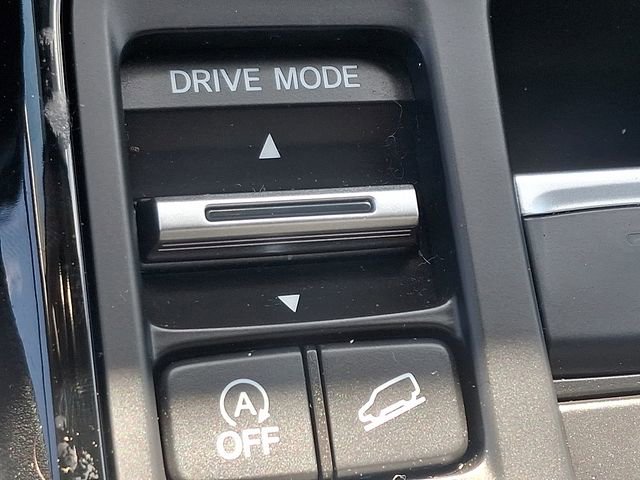 Certified 2023 Honda Pilot Touring image 25