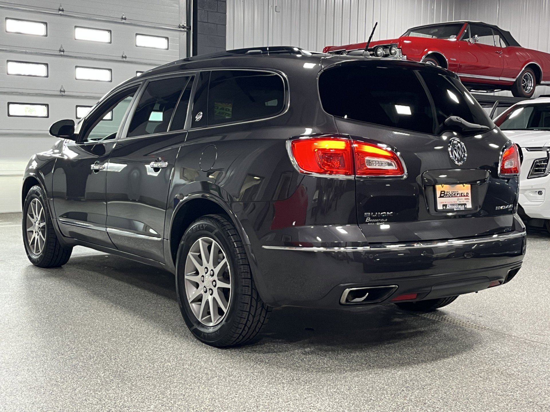 Used 2016 Buick Enclave Leather AWD/4WD image 3