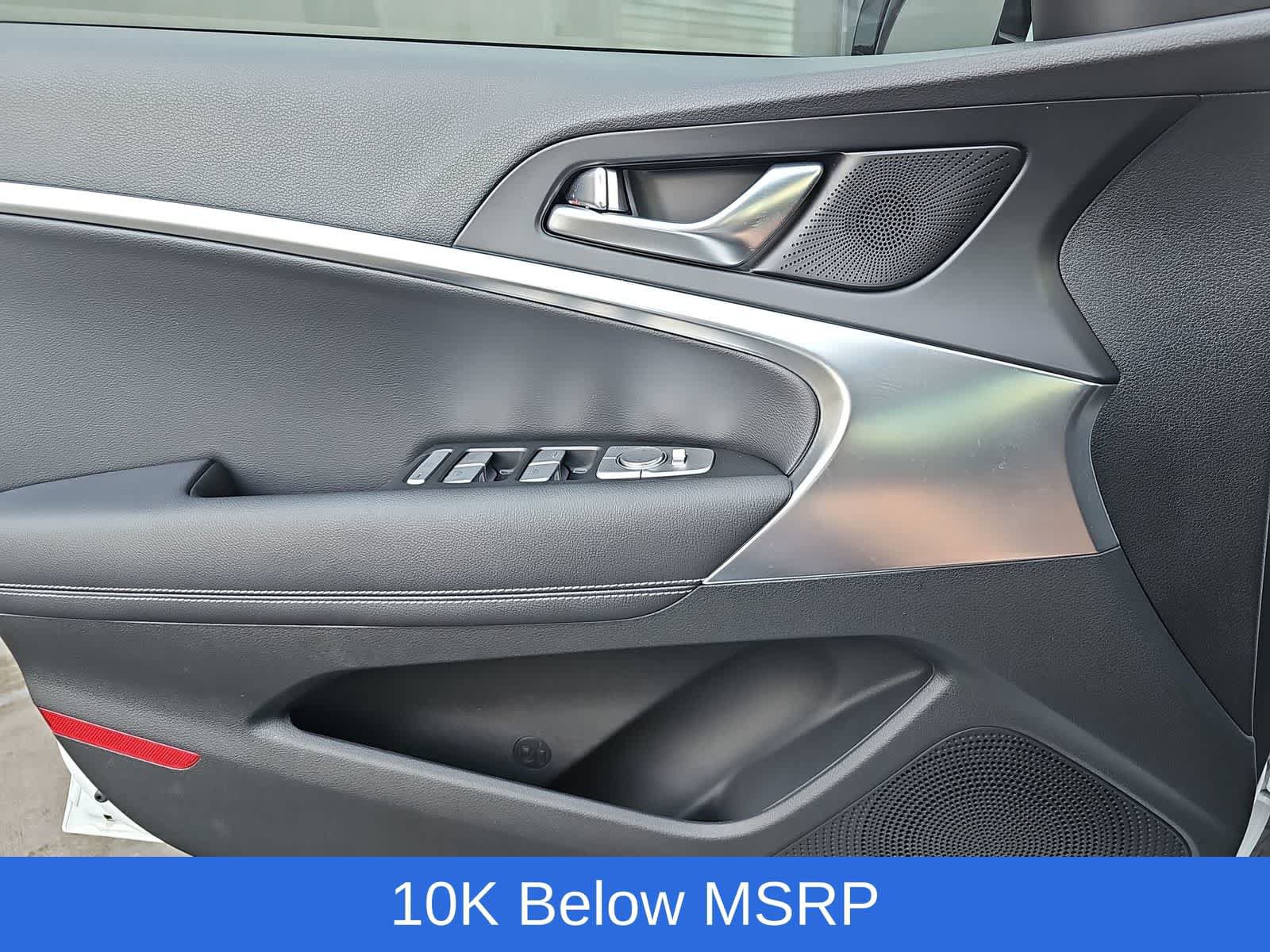 Certified 2026 Genesis G70 2.5T RWD image 27