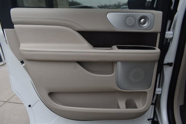 Used 2020 Lincoln Navigator L Reserve w/ Luxury Package image 45