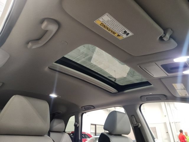 Certified 2025 Honda CR-V EX image 31