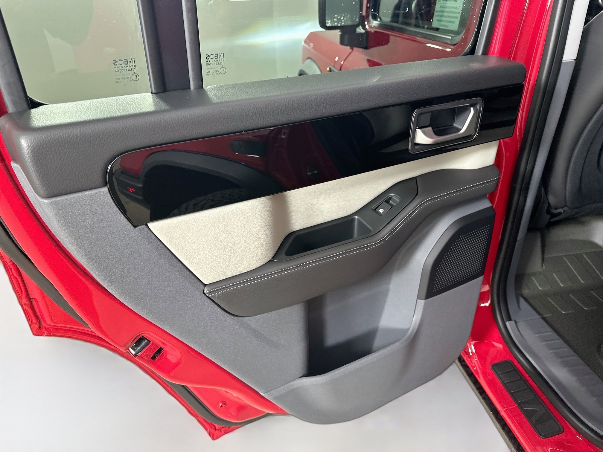 New 2025 INEOS Grenadier Station Wagon AWD/4WD image 36