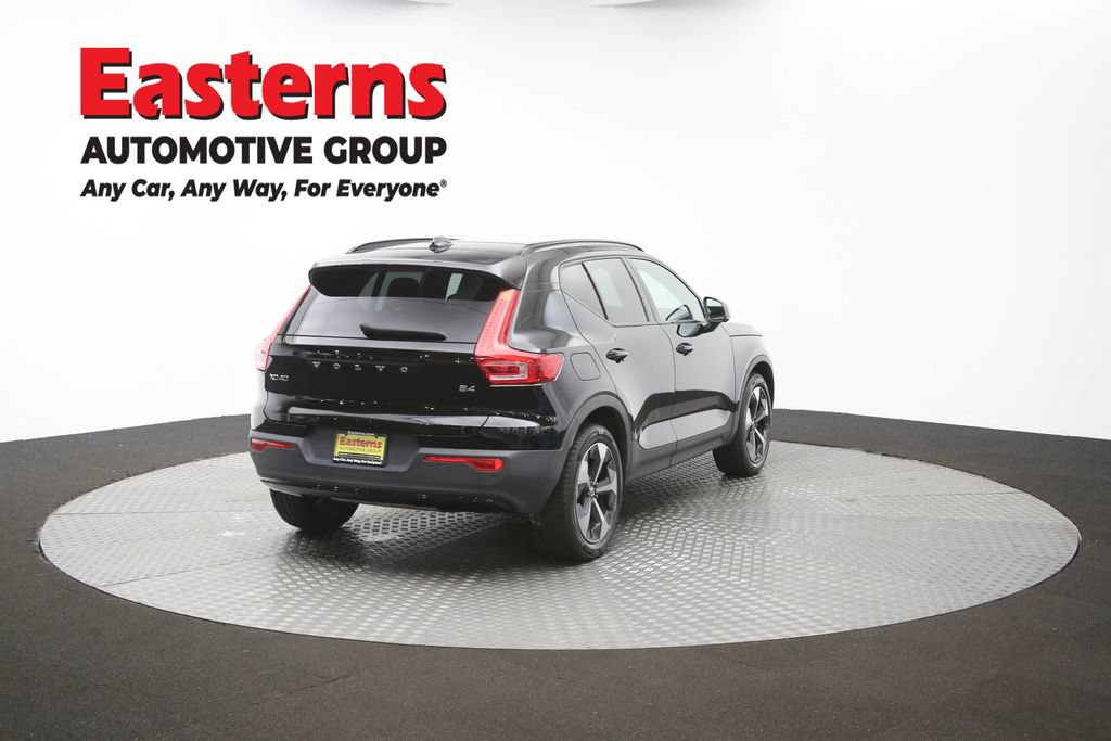 Used 2023 Volvo XC40 B4 Ultimate FWD image 34