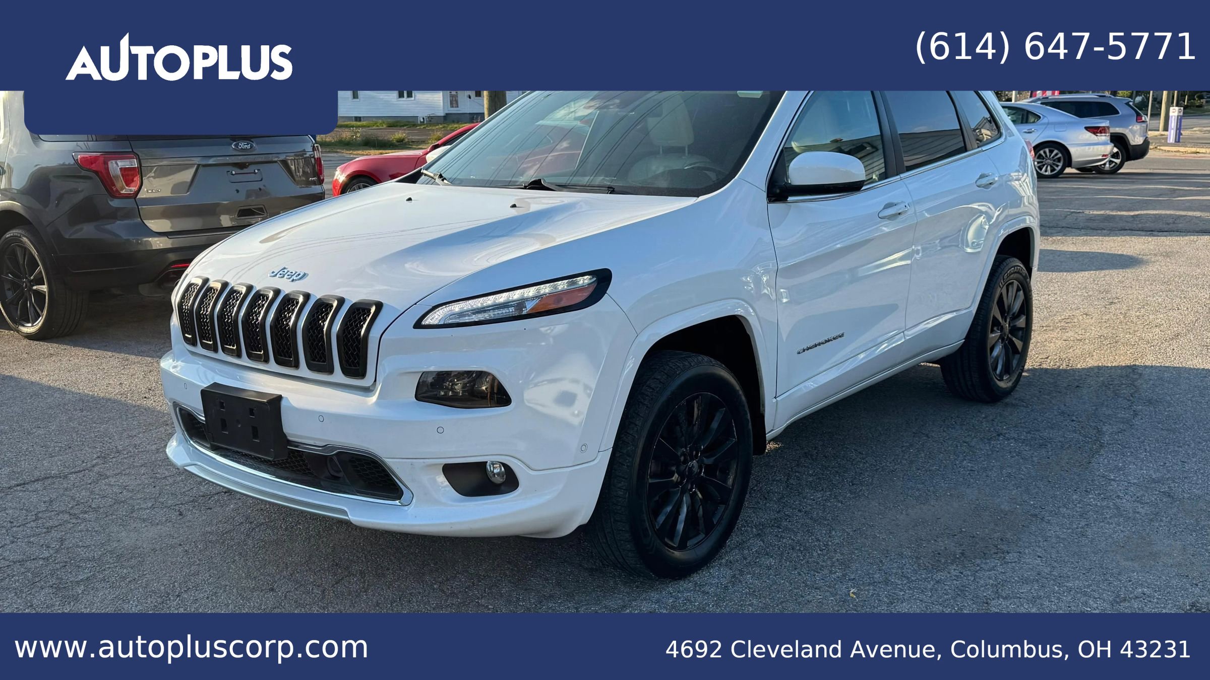 Used 2017 Jeep Cherokee Overland w/ Technology Group image 1