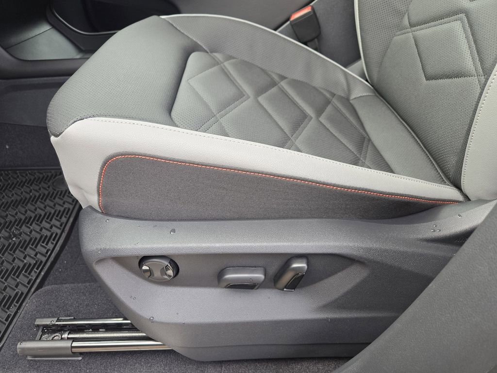 New 2026 Volkswagen Atlas Peak Edition image 19