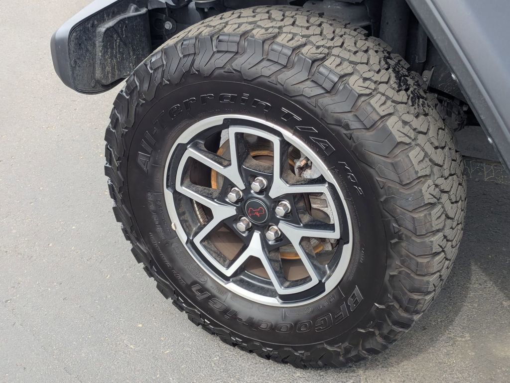 Used 2025 Jeep Wrangler Unlimited Rubicon w/ Convenience Group AWD/4WD image 13