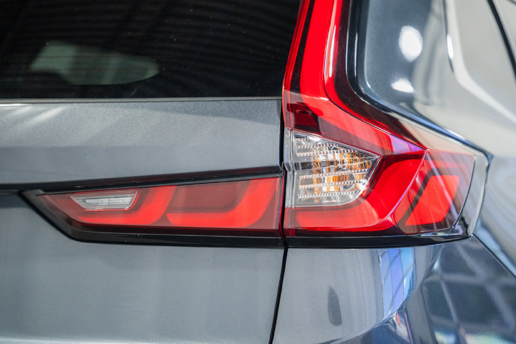 Used 2024 Honda CR-V Sport Touring image 6