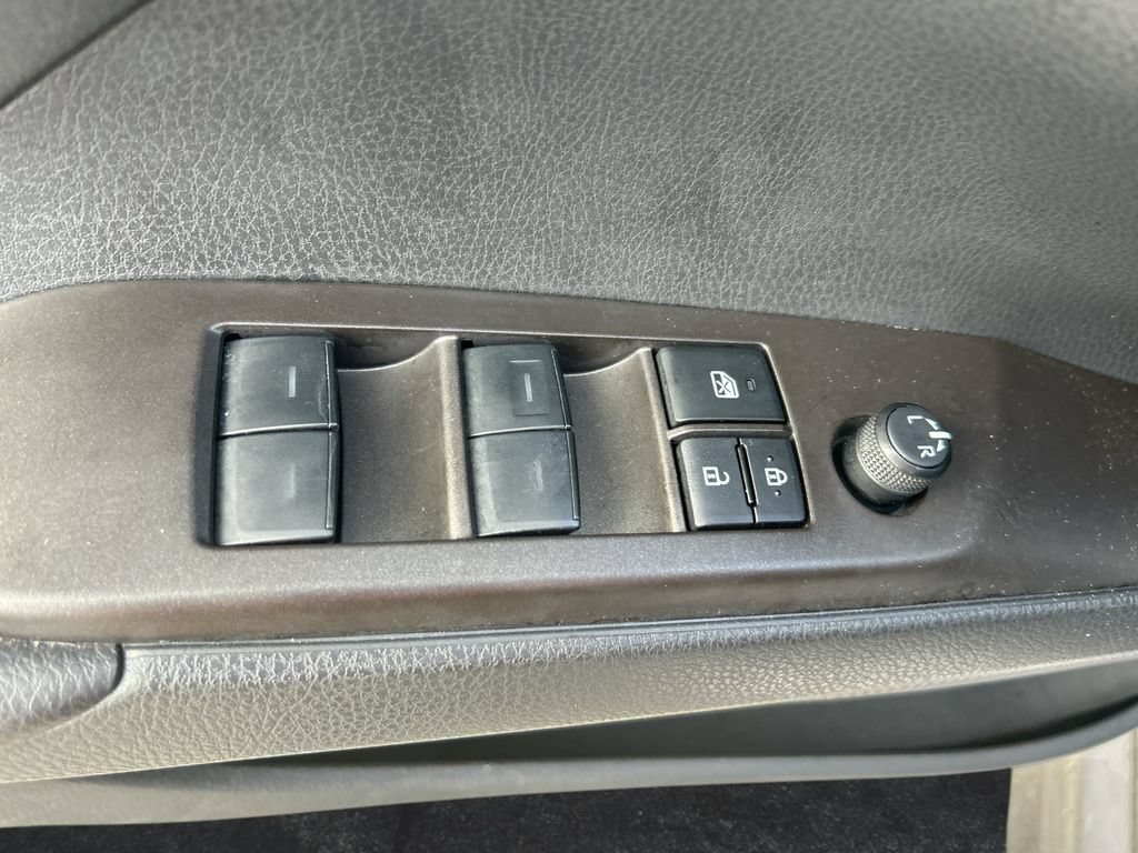 Used 2024 Toyota Camry SE FWD image 13