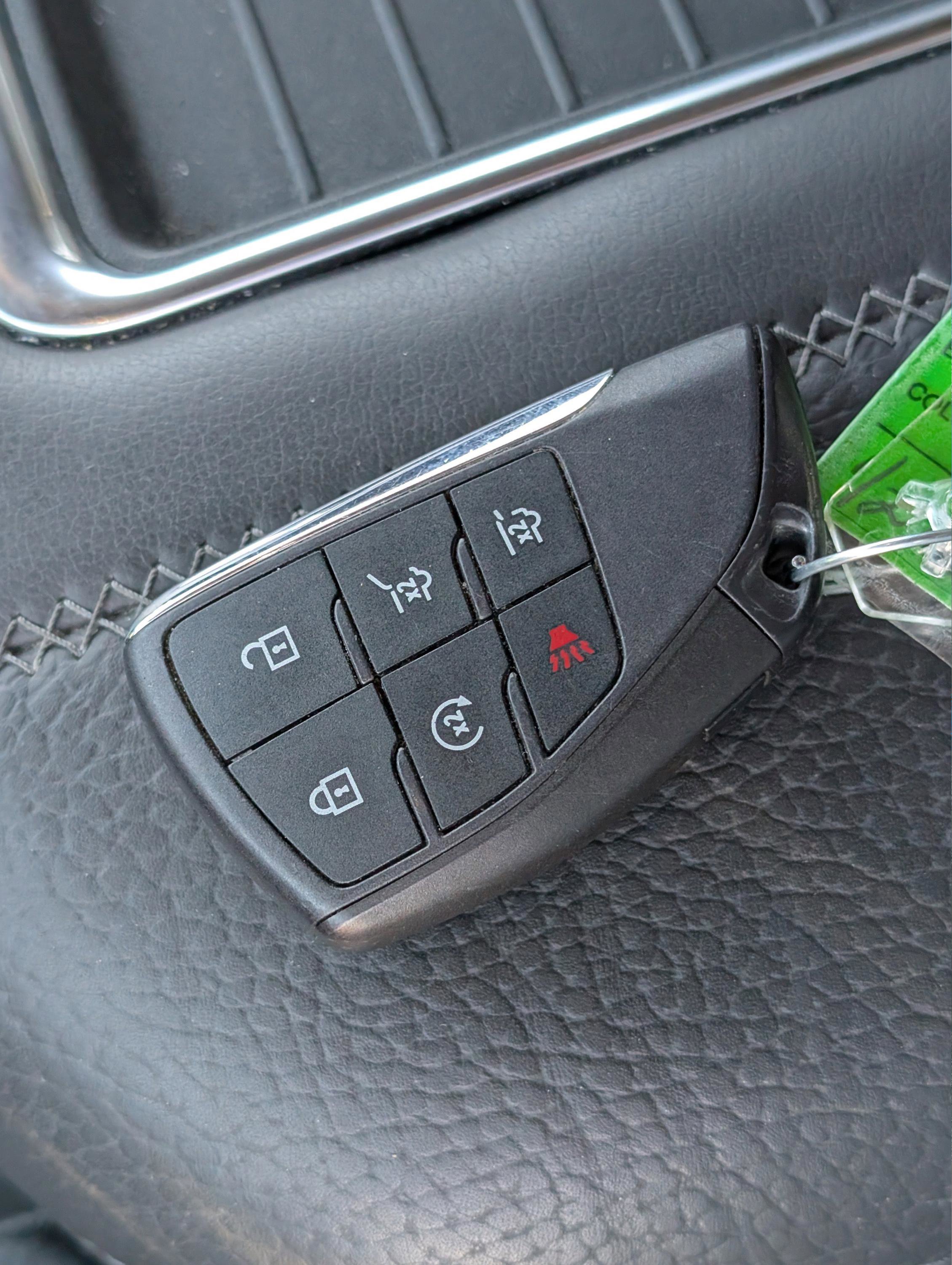 Certified 2024 GMC Yukon Denali image 32