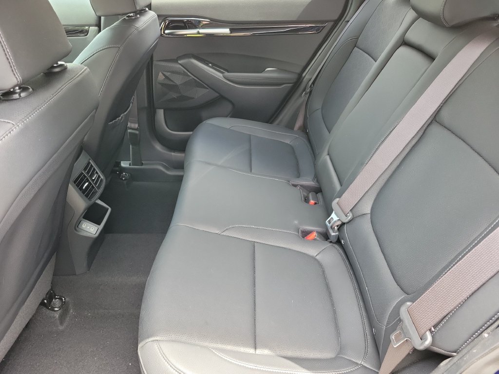 Used 2025 Kia Seltos EX w/ EX Sunroof Package FWD image 14