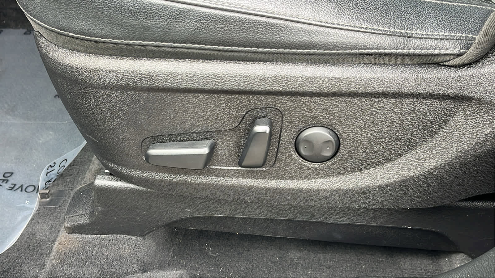 Used 2022 Kia Telluride EX w/ EX Premium Package image 28