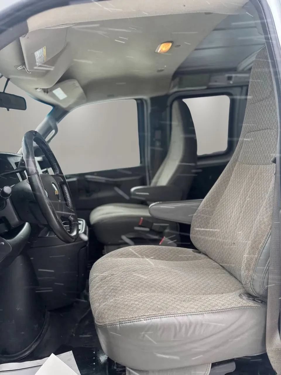 Used 2021 Chevrolet Express 2500 w/ Driver Convenience Package RWD image 8