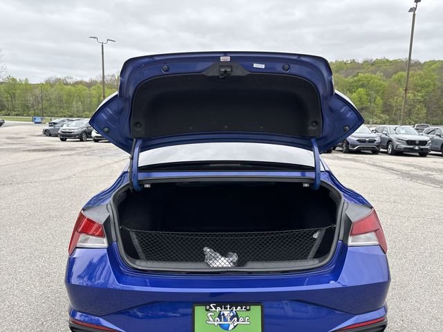 Used 2023 Hyundai Elantra SEL w/ Cargo Package FWD image 21