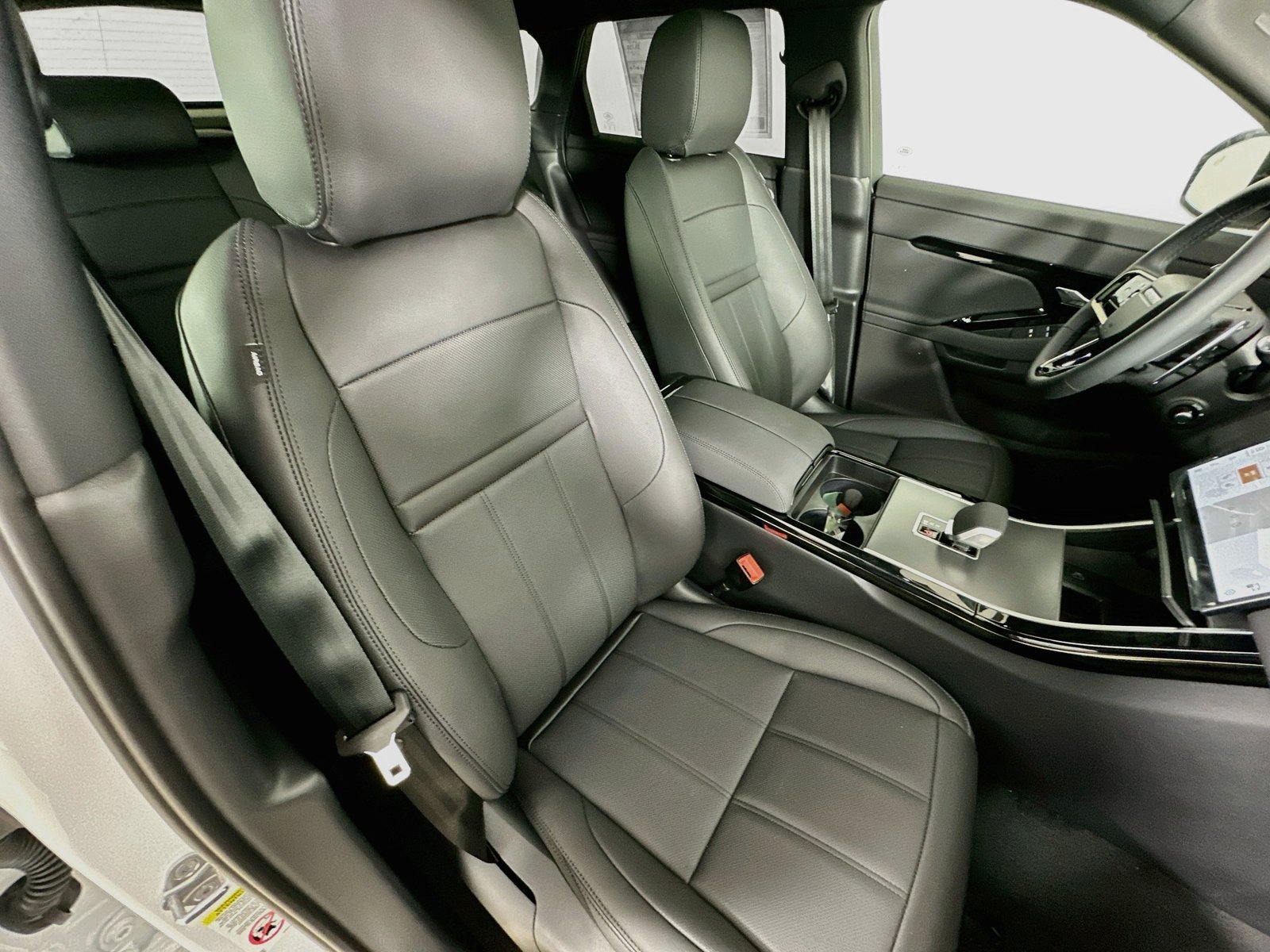 New 2026 Land Rover Range Rover Evoque S AWD/4WD image 43