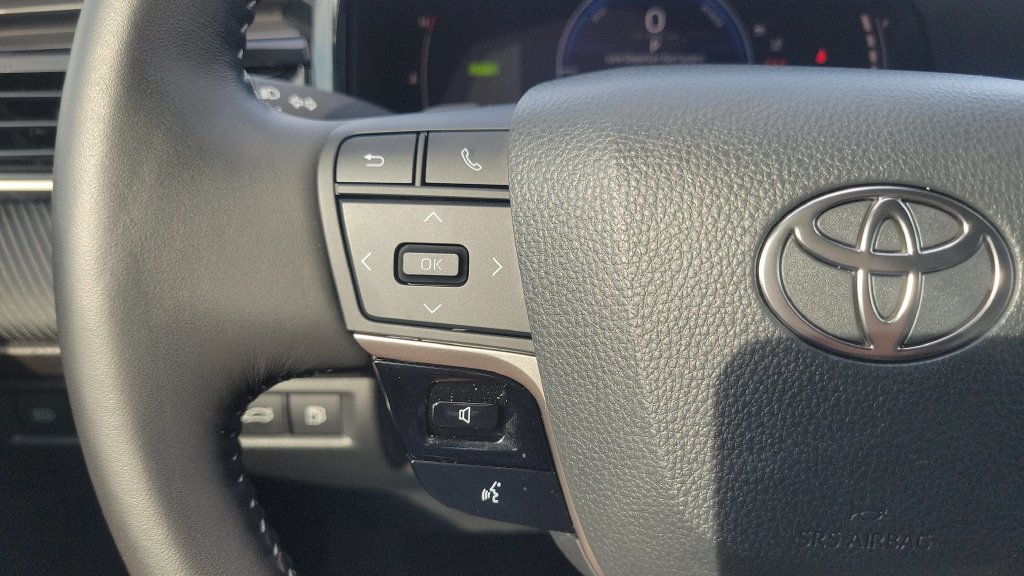 Used 2026 Toyota Camry SE FWD image 20