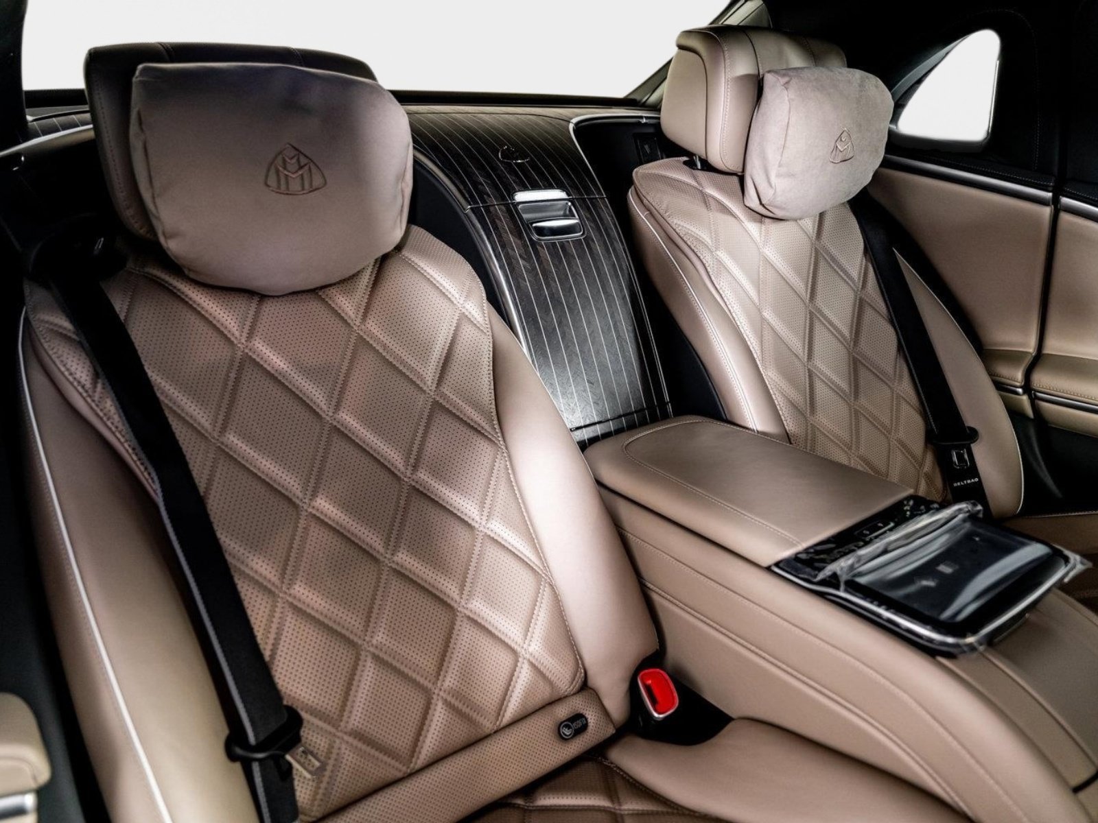 Used 2025 Mercedes-Benz Maybach S 680 4MATIC image 38