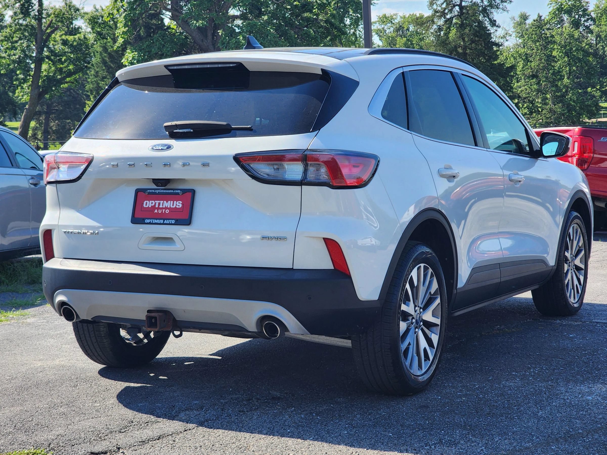 Used 2022 Ford Escape Titanium w/ Class II Trailer Tow Package AWD/4WD image 7