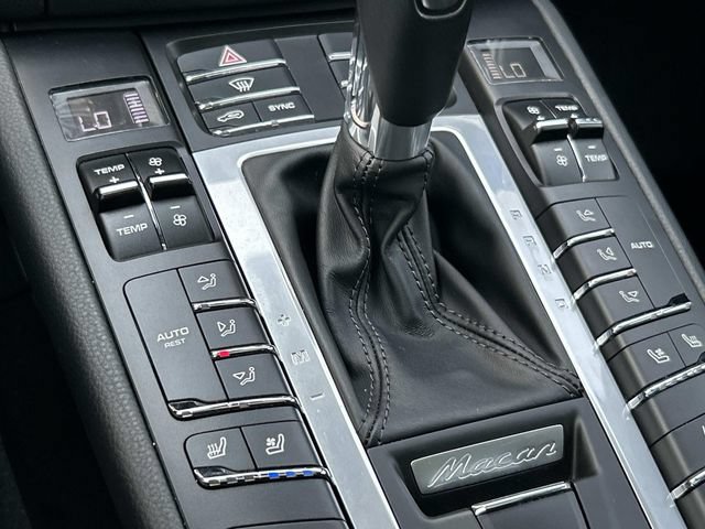 Used 2021 Porsche Macan S AWD/4WD image 36