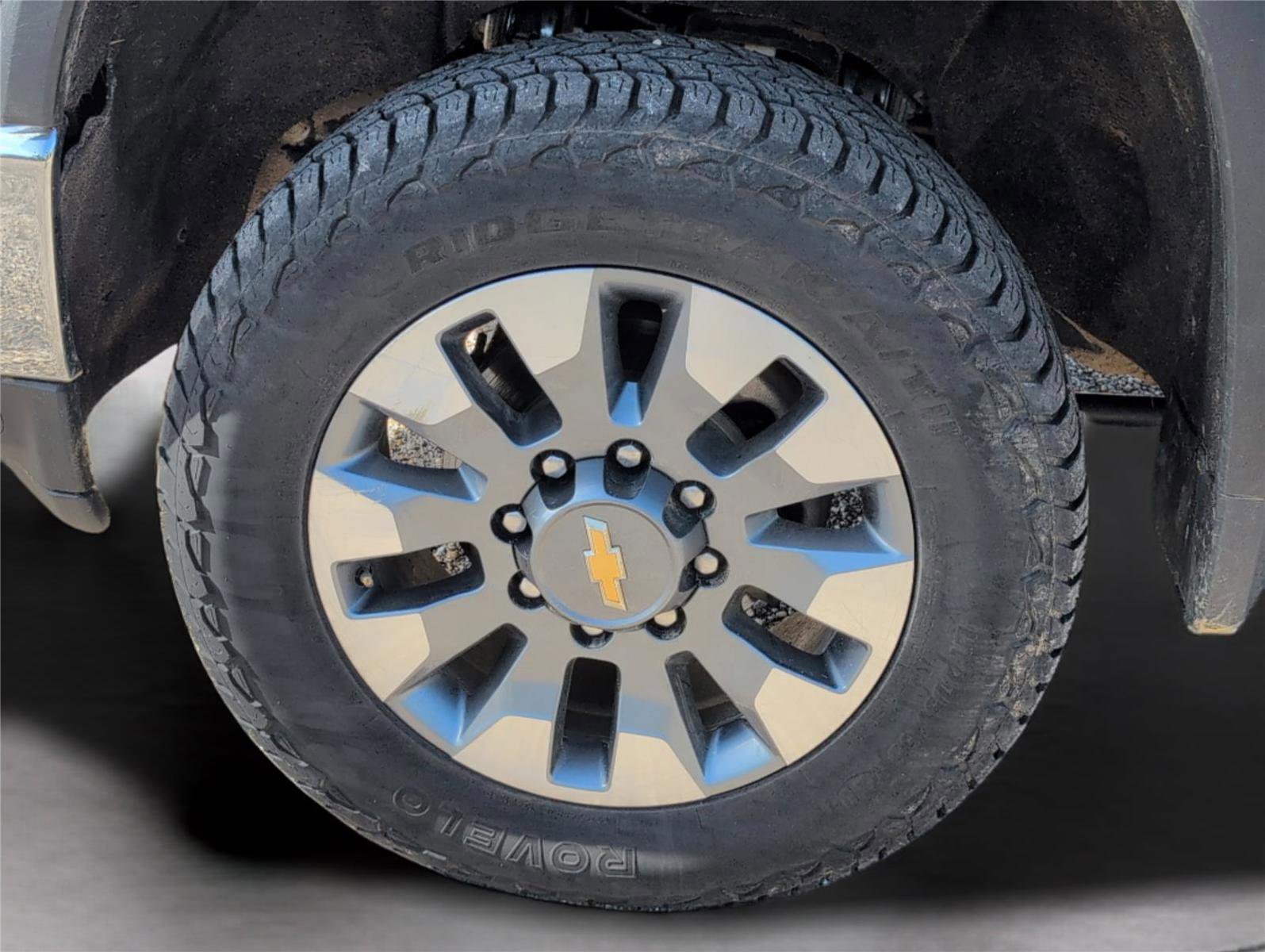 Used 2023 Chevrolet Silverado 2500 LT w/ Convenience Package image 32