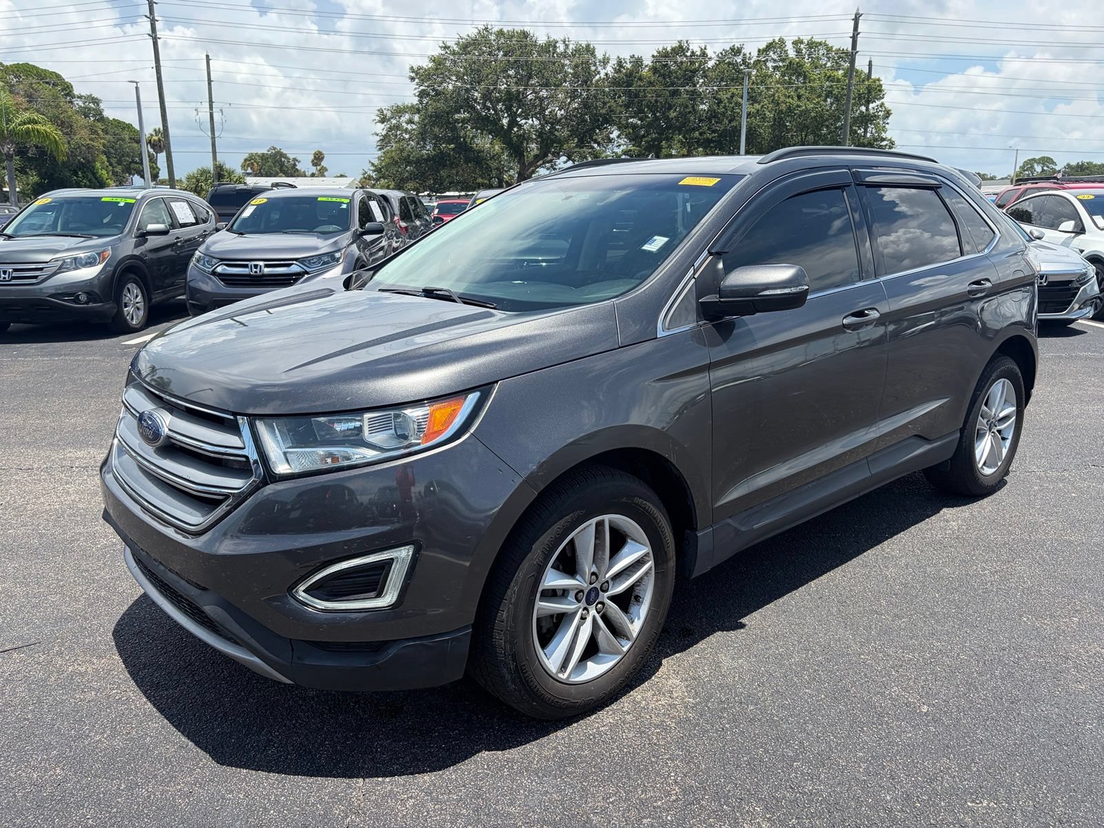 Used 2018 Ford Edge SEL w/ Equipment Group 201A FWD image 3