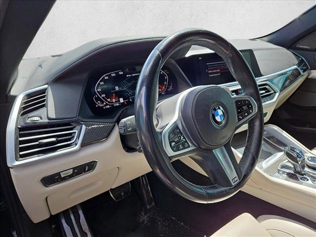 Used 2022 BMW X6 M50i w/ Executive Package image 9
