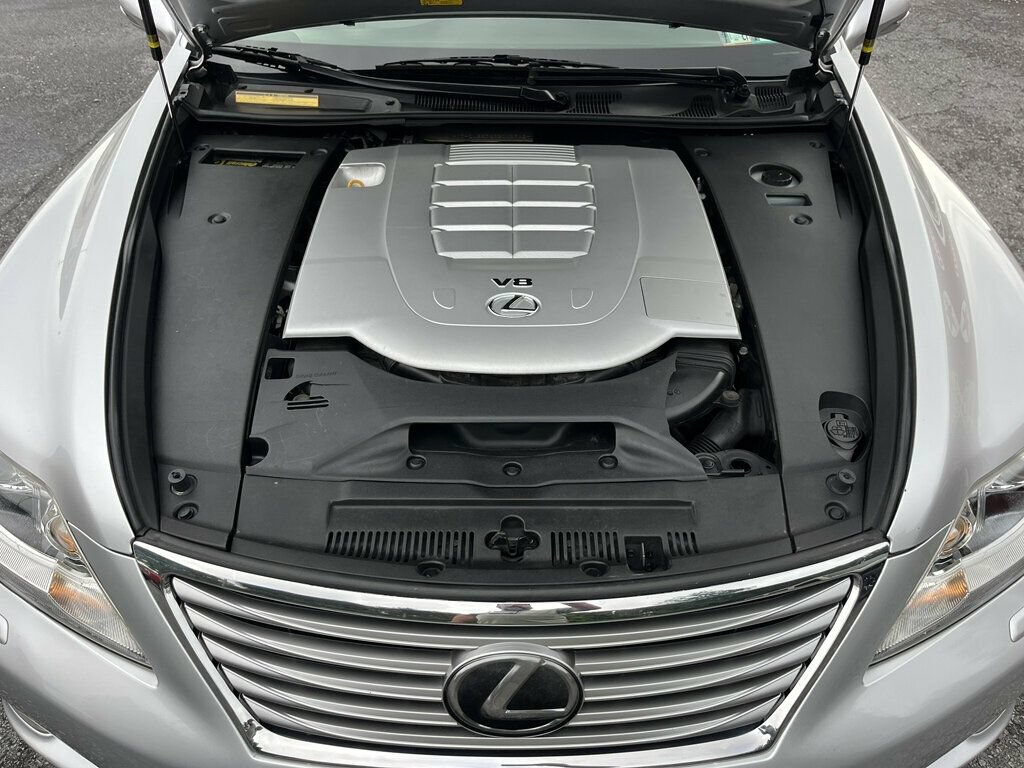 Used 2011 Lexus LS 460 L w/ Luxury Pkg AWD/4WD image 43
