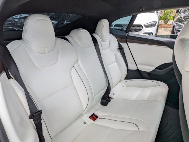 Used 2021 Tesla Model S Plaid image 18