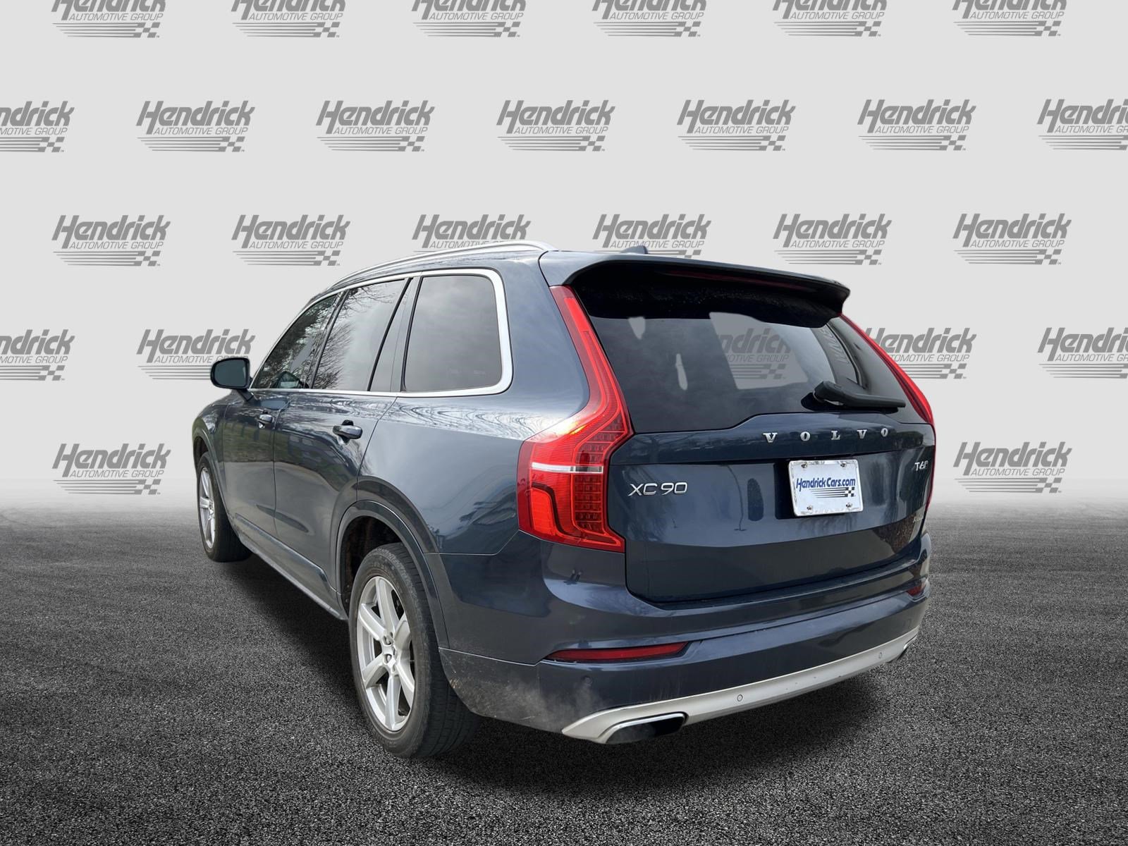 Used 2021 Volvo XC90 T6 Momentum w/ Advanced Package image 8