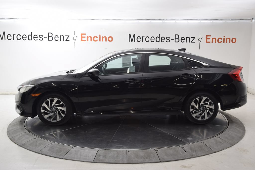 Used 2018 Honda Civic EX image 3