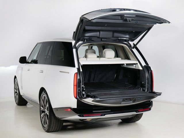 Used 2023 Land Rover Range Rover SE AWD/4WD image 30