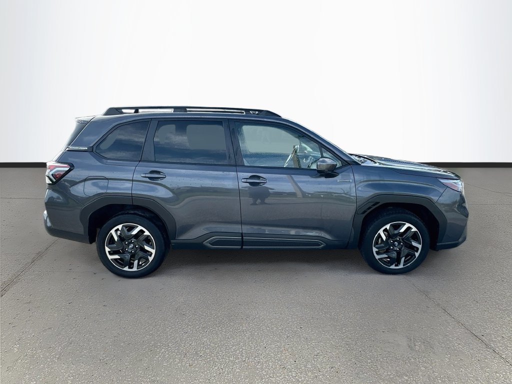 Used 2025 Subaru Forester Limited AWD/4WD image 8