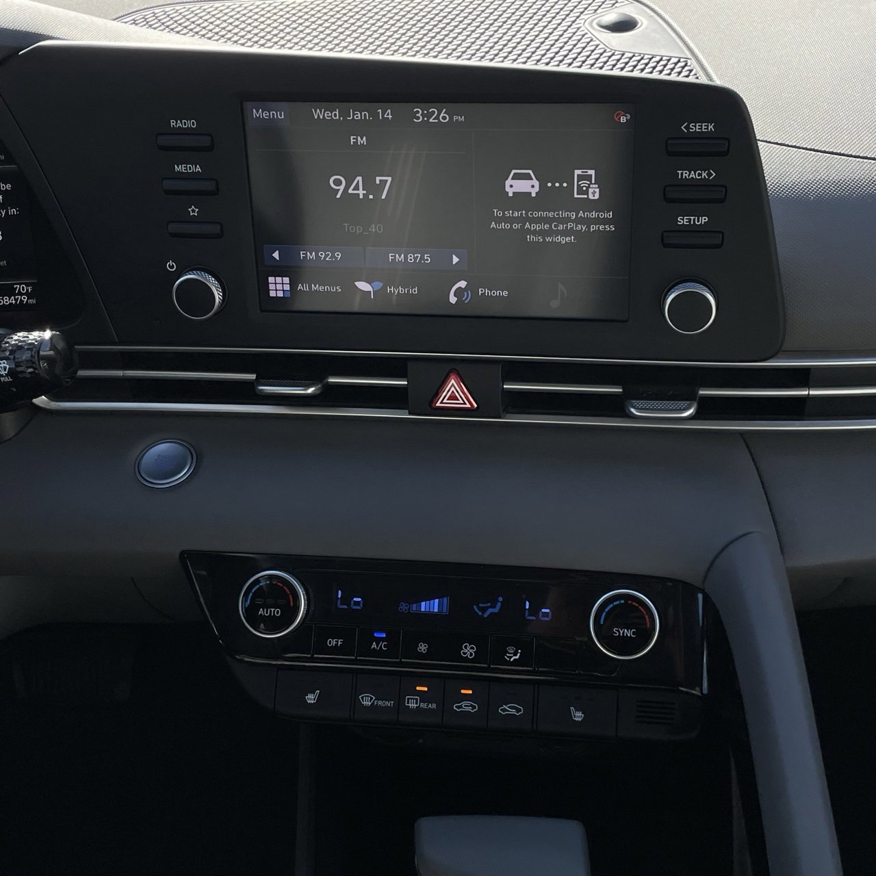 Used 2023 Hyundai Elantra Blue image 17