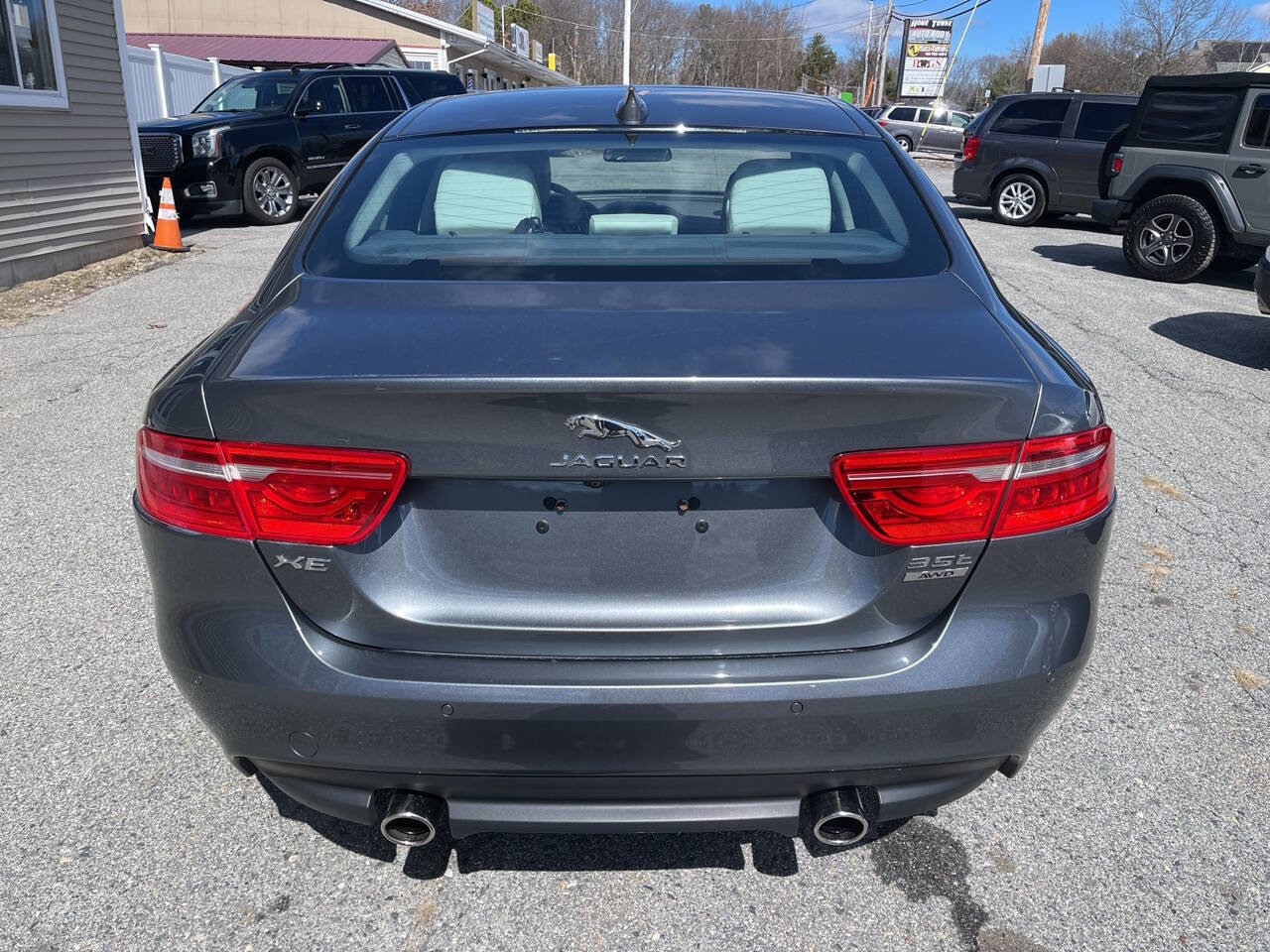 Used 2017 Jaguar XE Prestige image 5