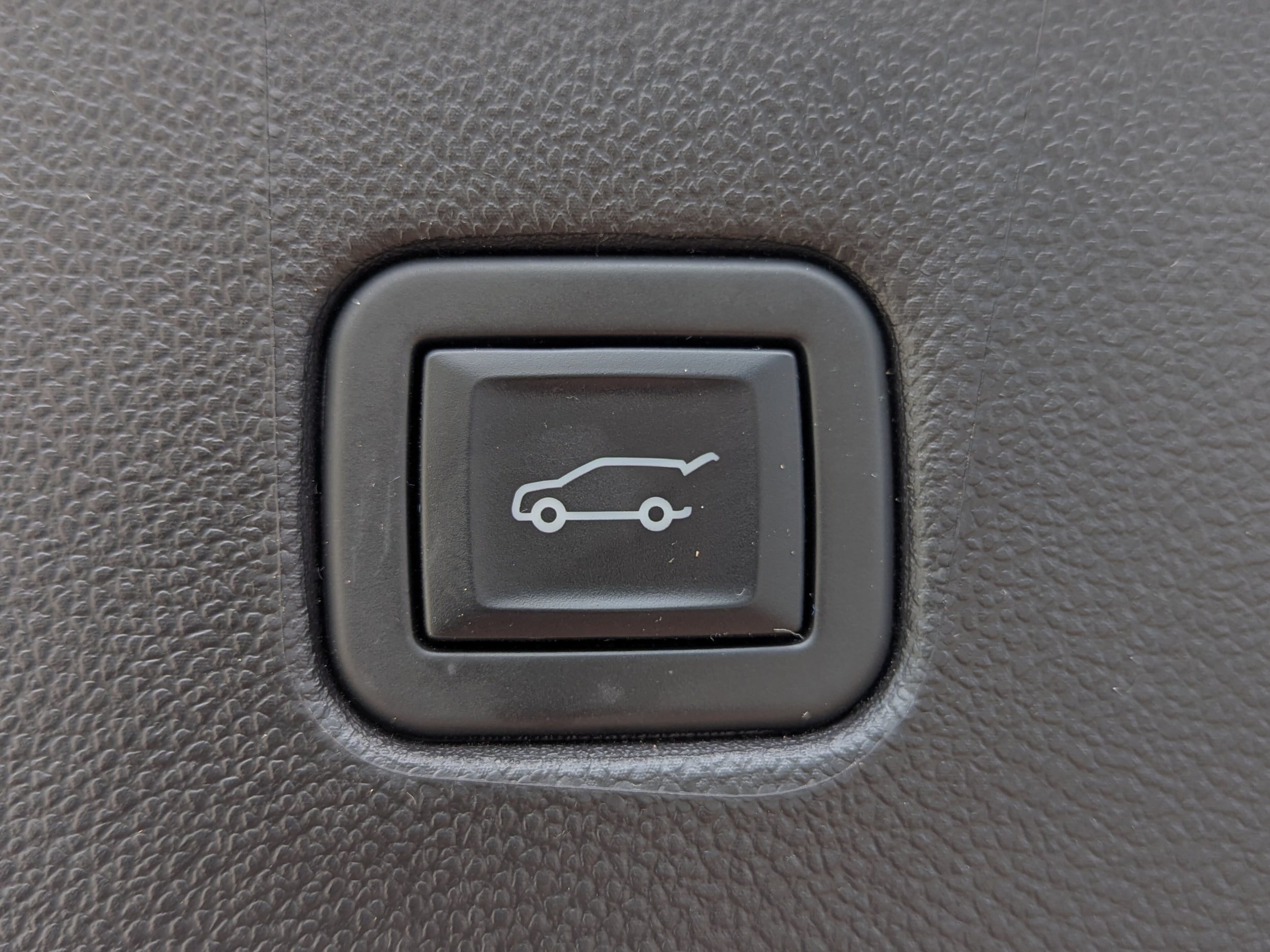 Used 2024 Chevrolet Blazer LT AWD/4WD image 4