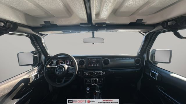 Used 2023 Jeep Gladiator Willys image 10