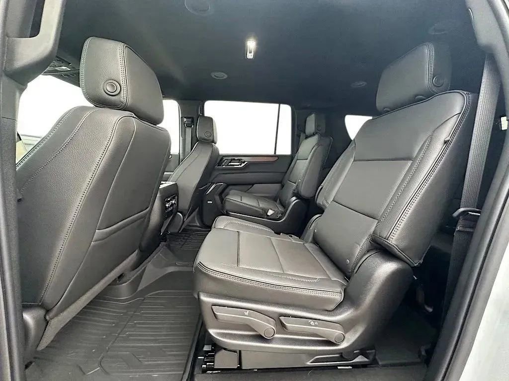 New 2026 GMC Yukon XL Denali w/ LPO, Floor Liner Package image 19