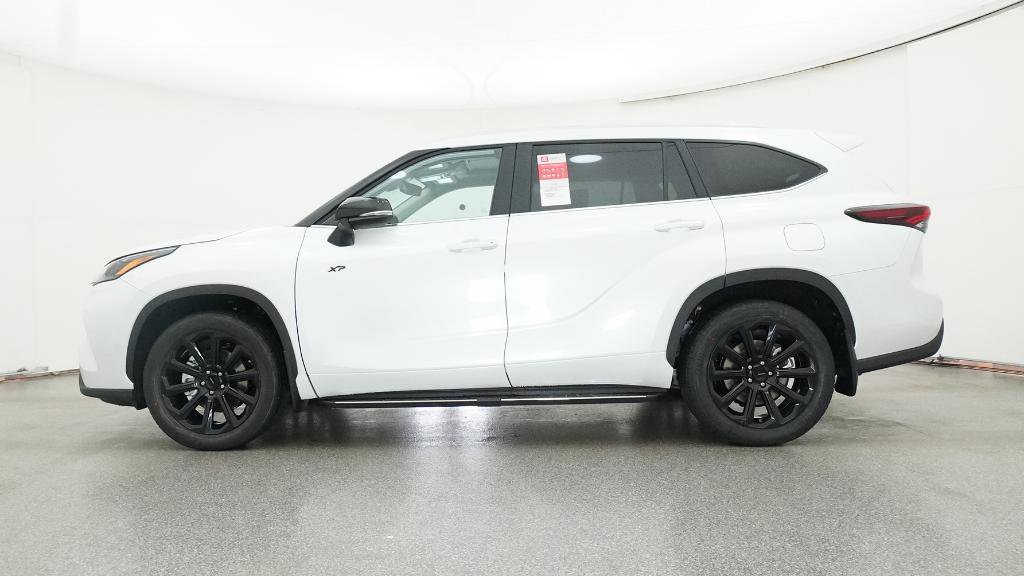New 2026 Toyota Highlander XLE image 22