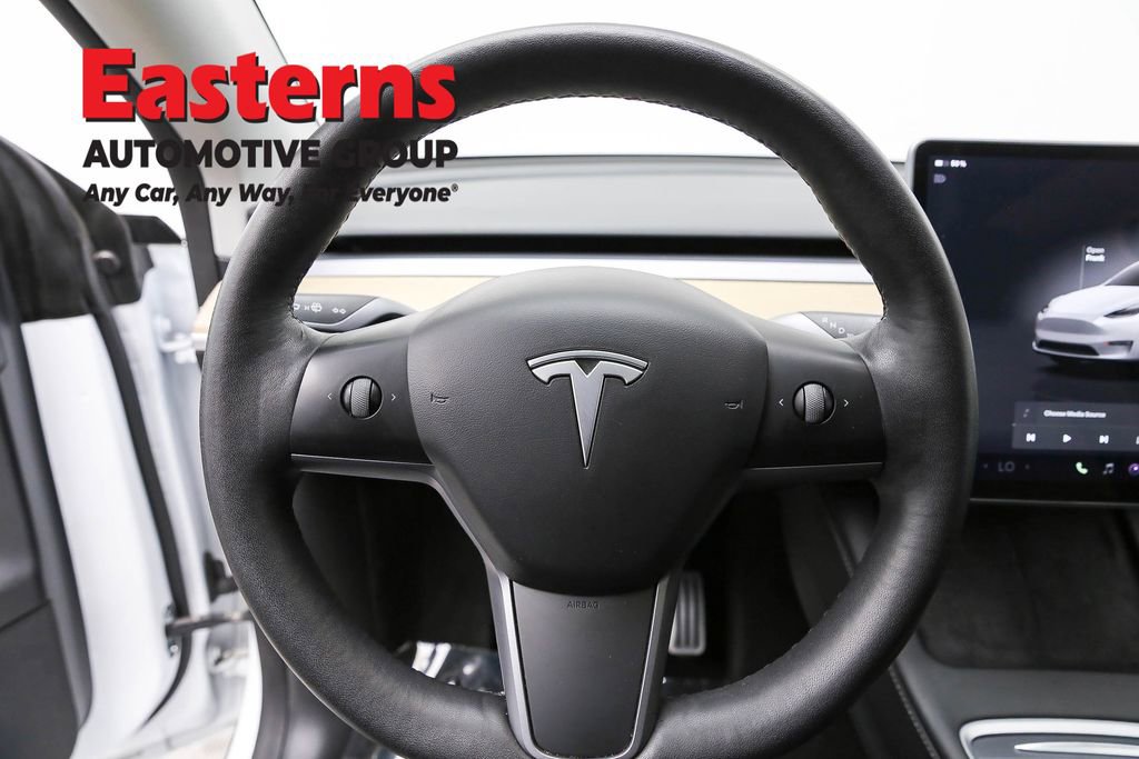 Used 2022 Tesla Model Y Long Range image 10
