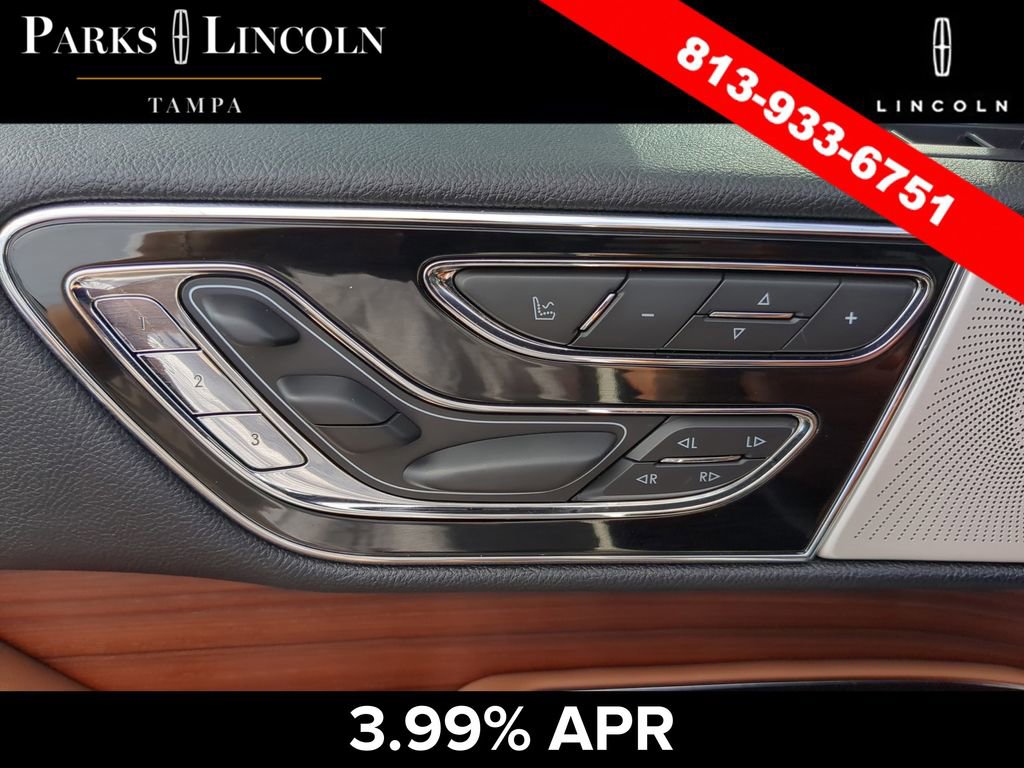 Certified 2021 Lincoln Navigator Reserve w/ Luxury Package RWD image 19