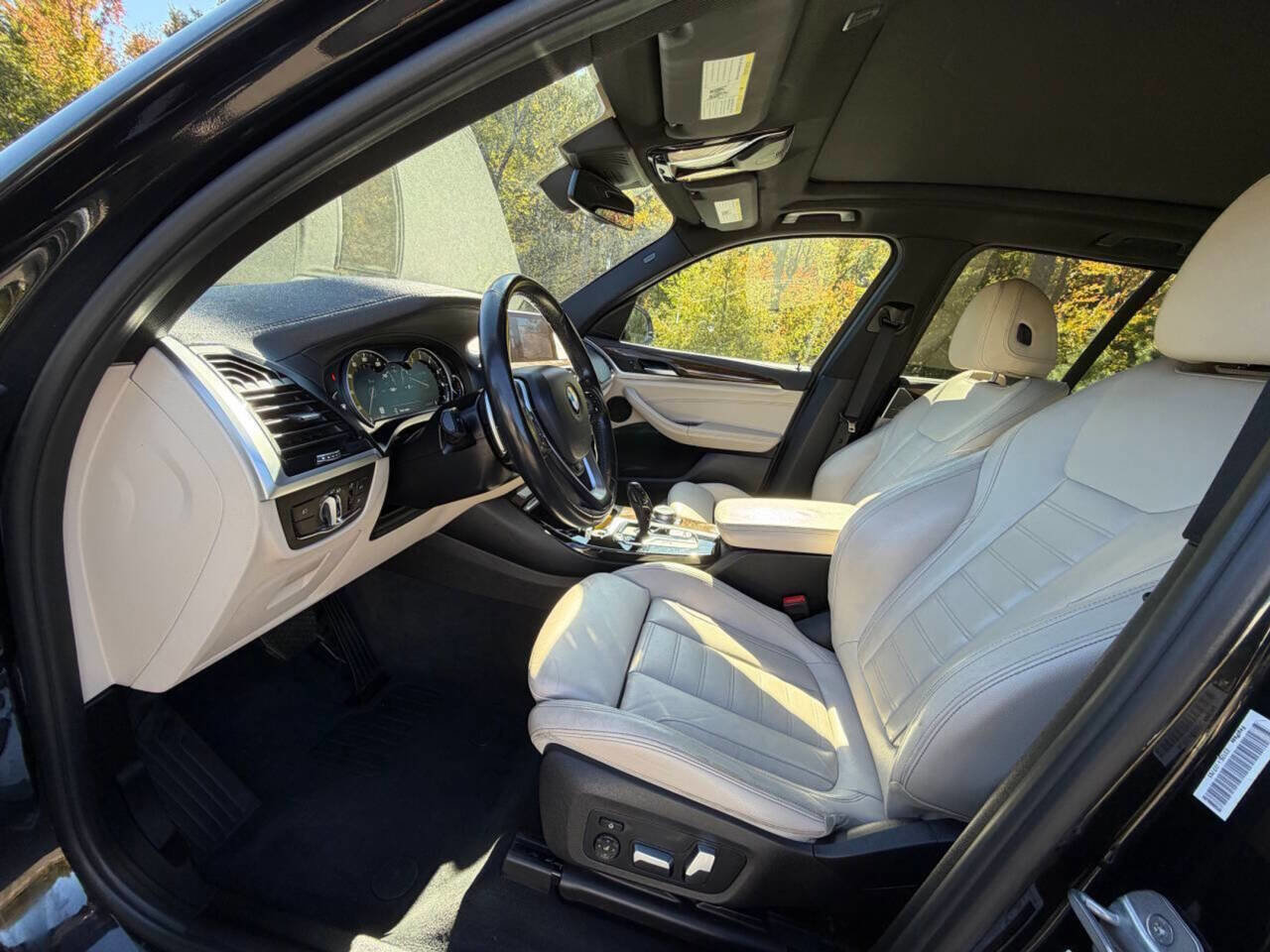 Used 2019 BMW X3 xDrive30i w/ Convenience Package image 9