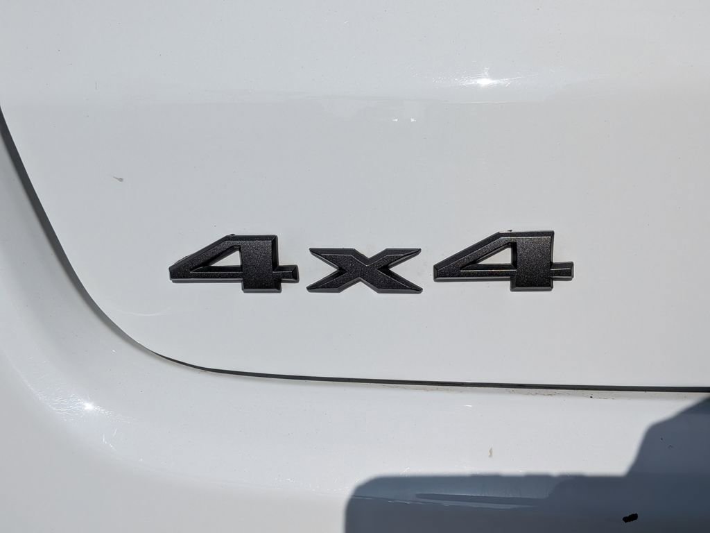 Used 2024 Jeep Compass Trailhawk image 6